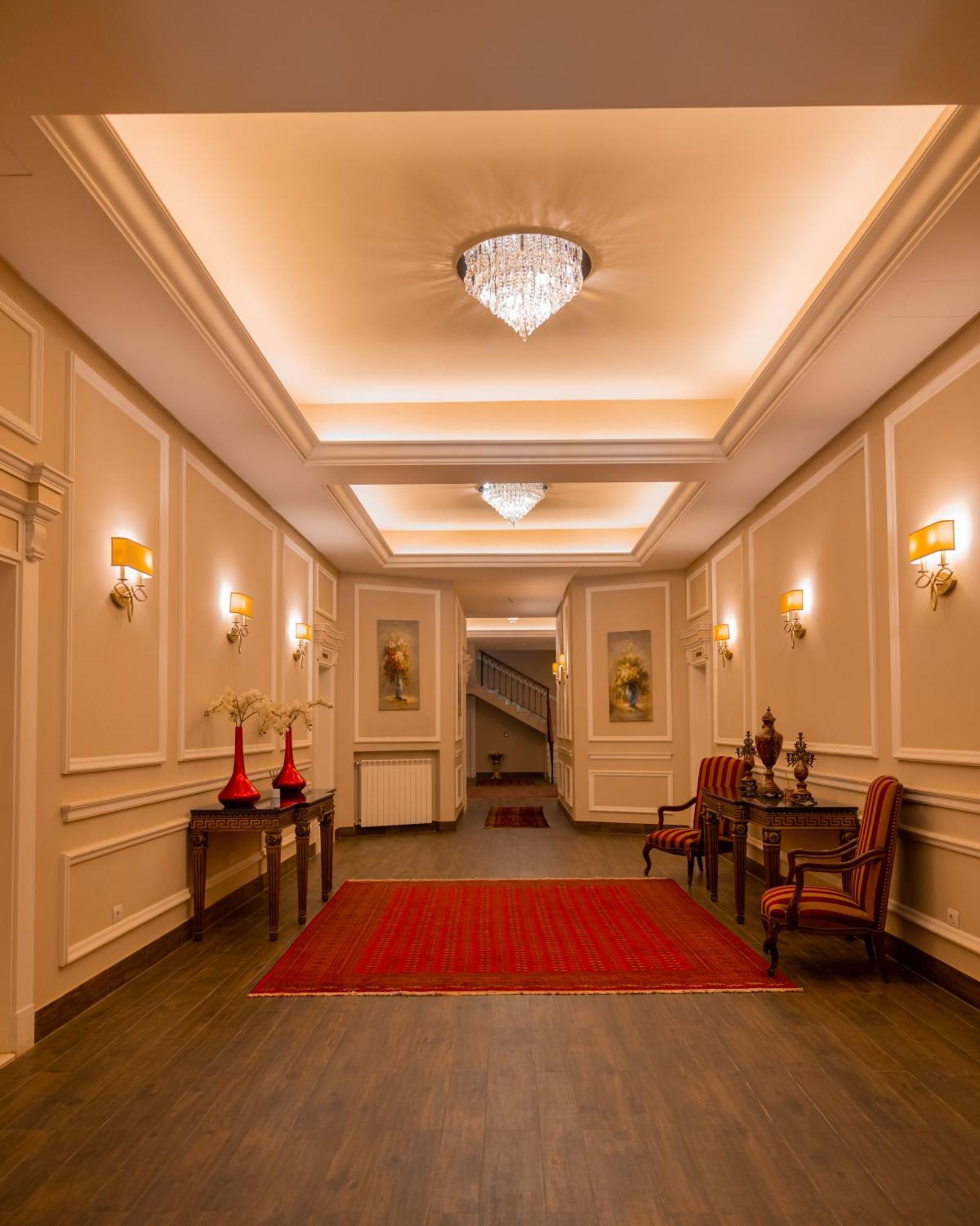 Cherry Blossom Boutique Hotel Bḩamdūn Eksteriør billede