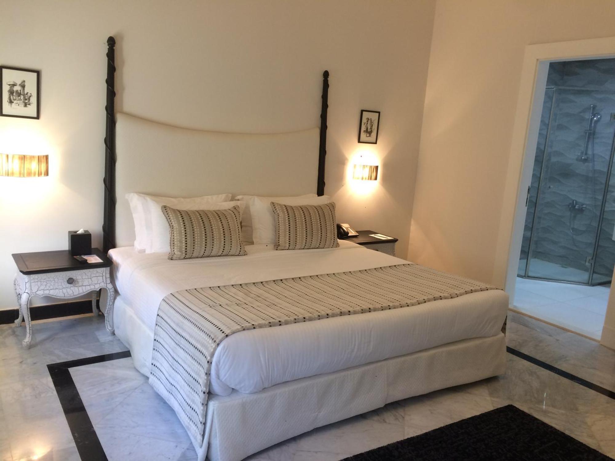 Cherry Blossom Boutique Hotel Bḩamdūn Eksteriør billede