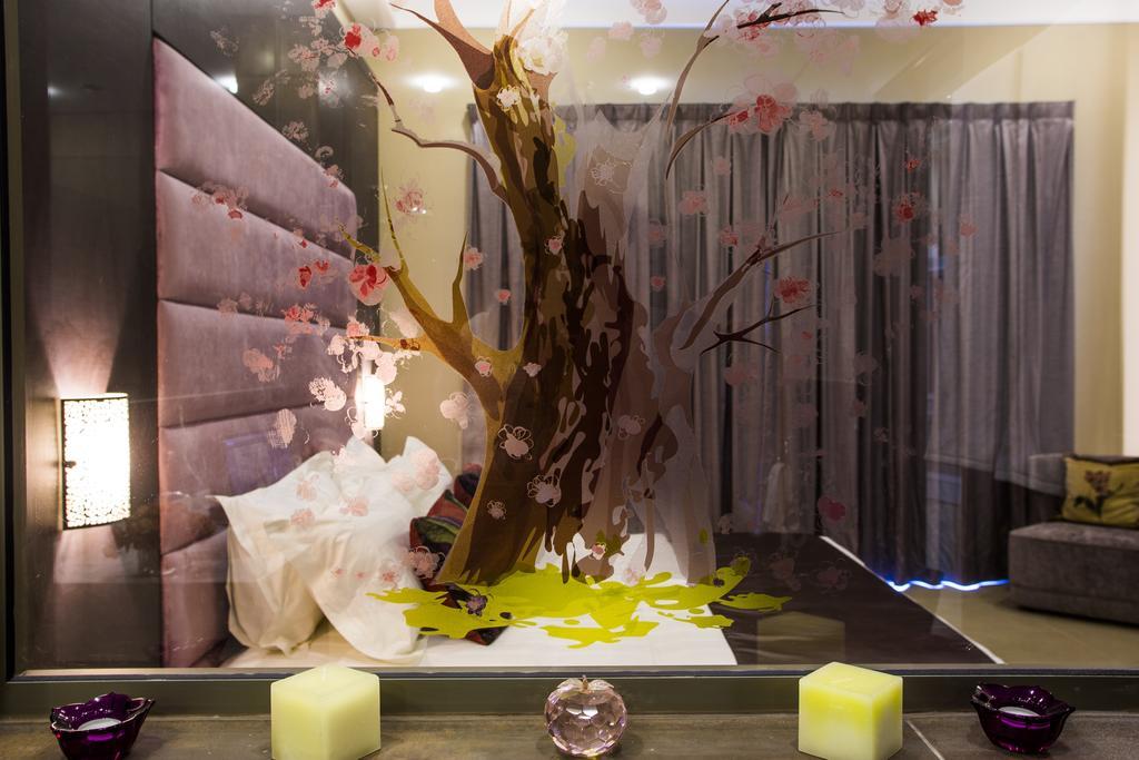 Cherry Blossom Boutique Hotel Bḩamdūn Værelse billede