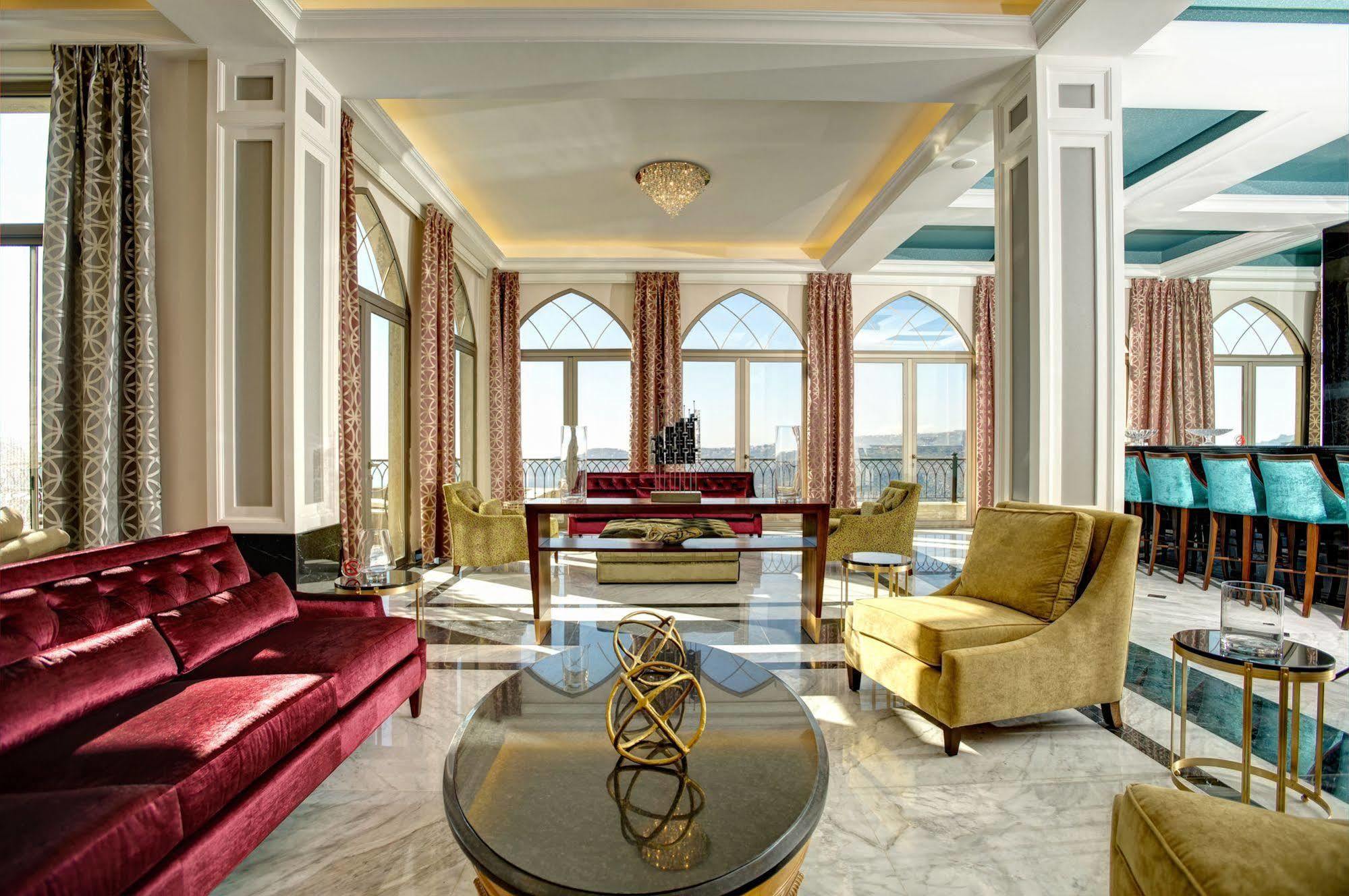 Cherry Blossom Boutique Hotel Bḩamdūn Eksteriør billede