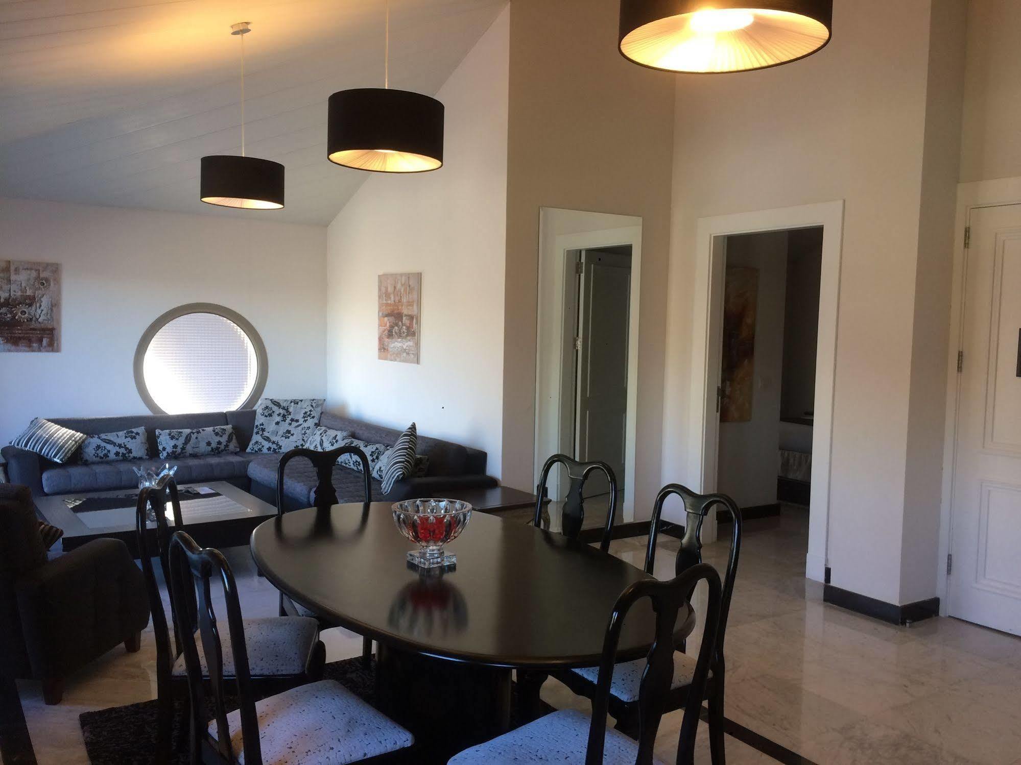 Cherry Blossom Boutique Hotel Bḩamdūn Eksteriør billede