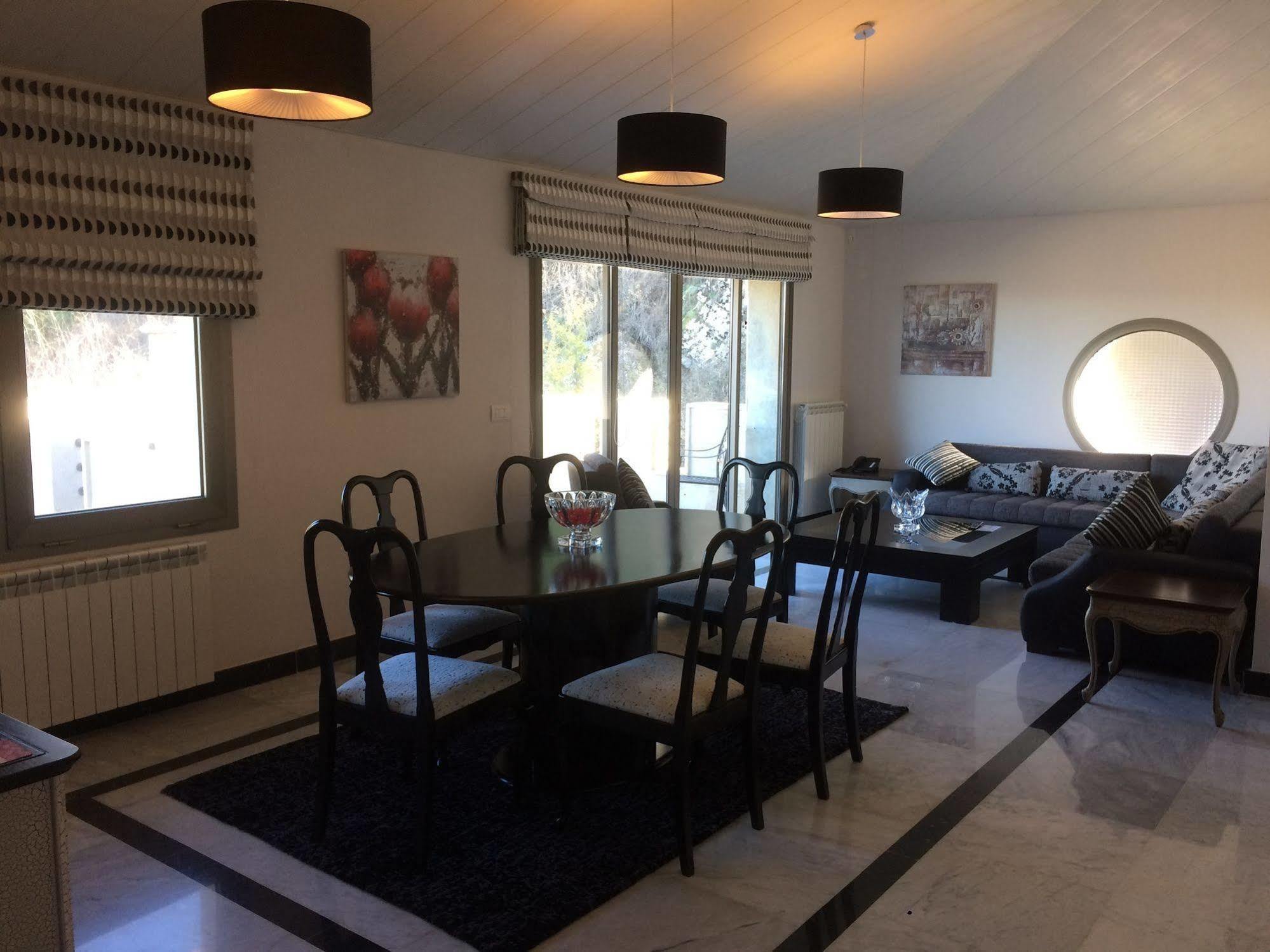 Cherry Blossom Boutique Hotel Bḩamdūn Eksteriør billede